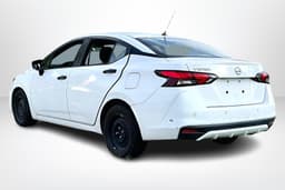 Nissan Versa 2023 | Foto 2