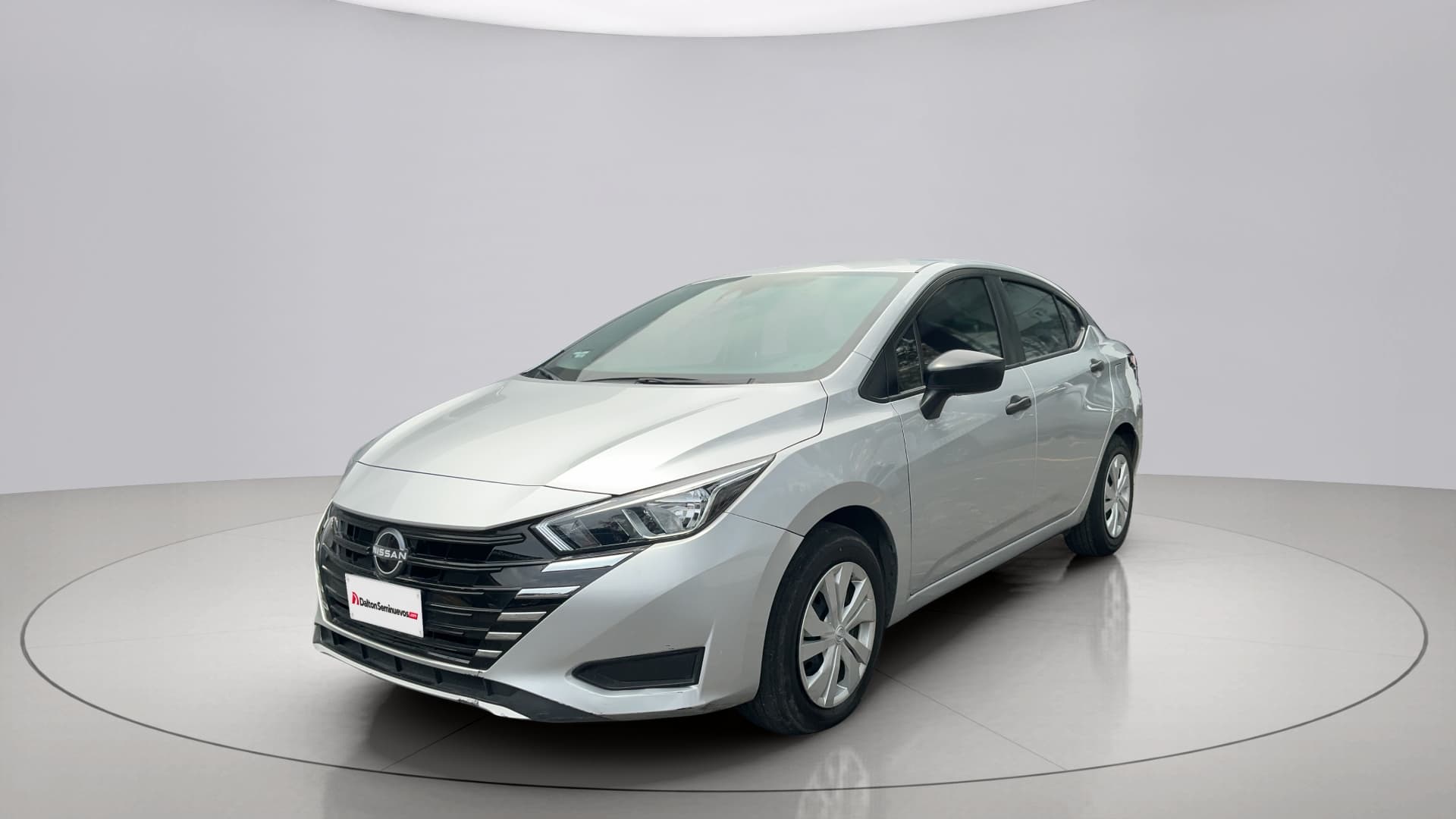 Nissan Versa 2025 | Foto 1