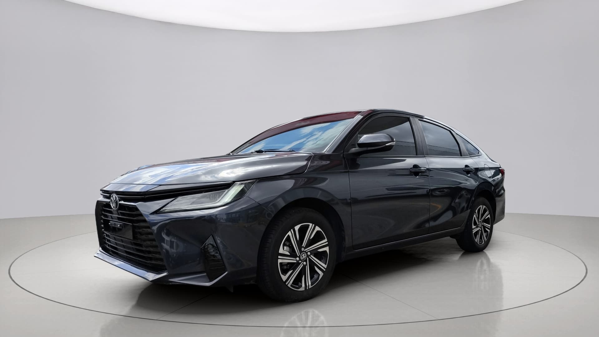 Toyota Yaris 2023 | Foto 1
